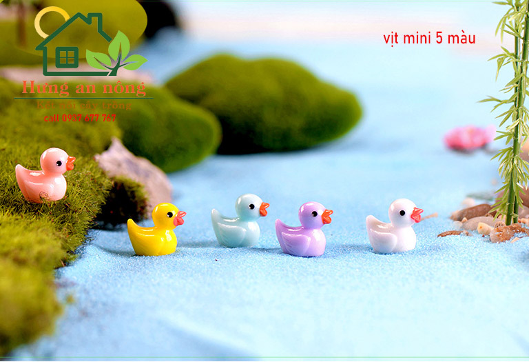 TT13 - sét 10 gà vàng mini trang trí tiểu cảnh