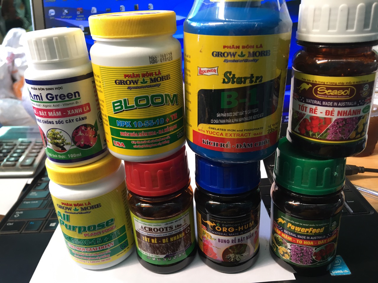 COMBO 08 lọ phân bón chăm sóc hoa lan