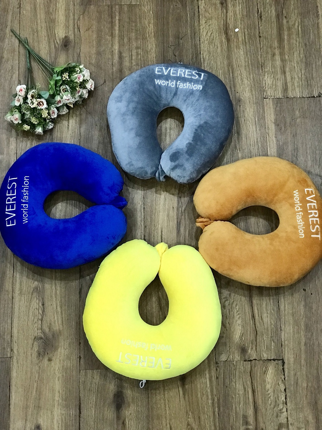 [HCM]Gối kê cổ gối chữ U Cam Everest