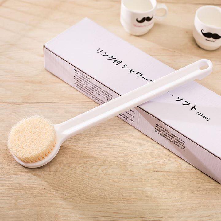 Bàn chải cọ lưng Muji cán dài