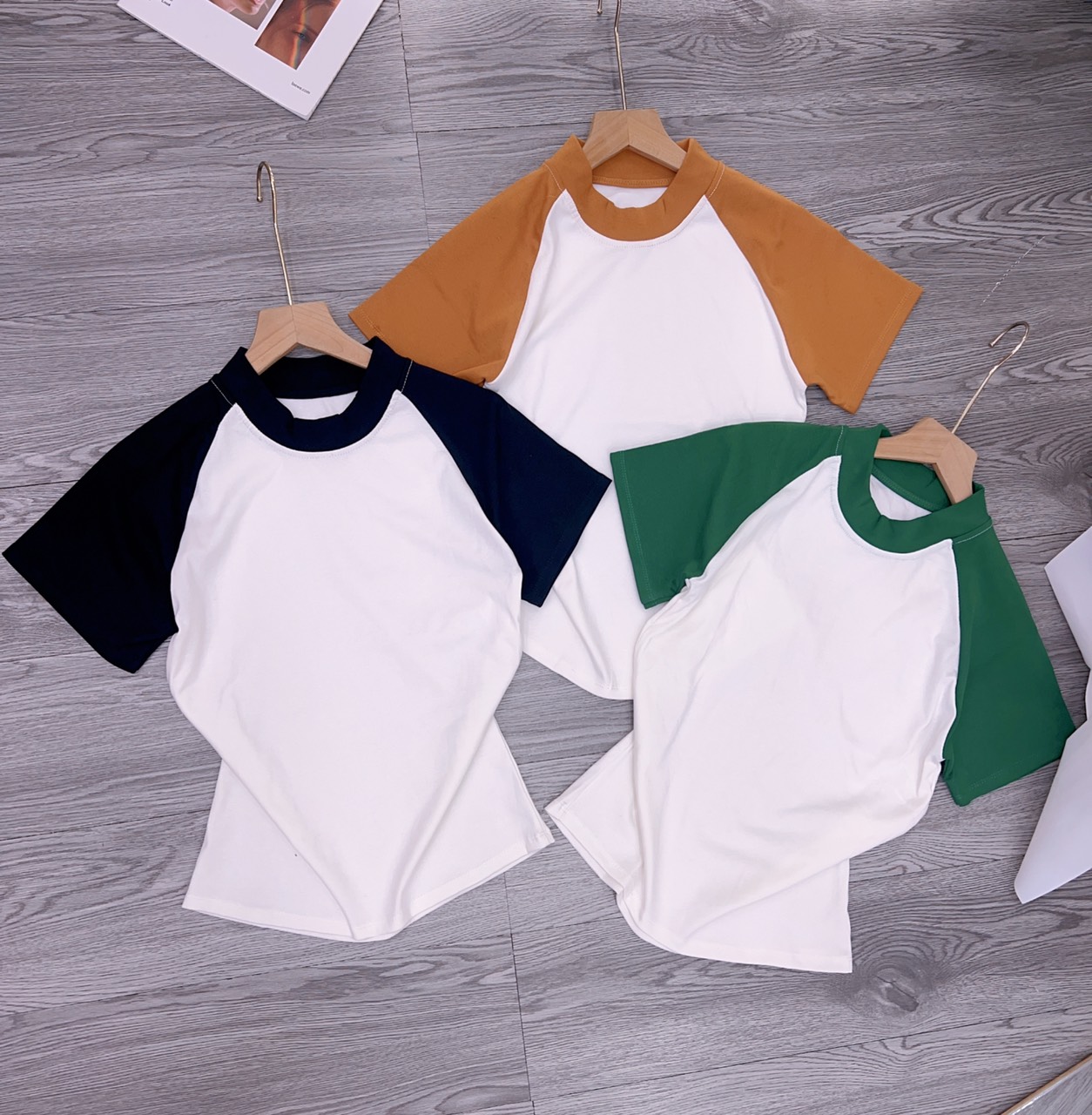 Áo thun nữ dáng ôm phối tay phom dài ( Mã Raglan dưới 55kg )