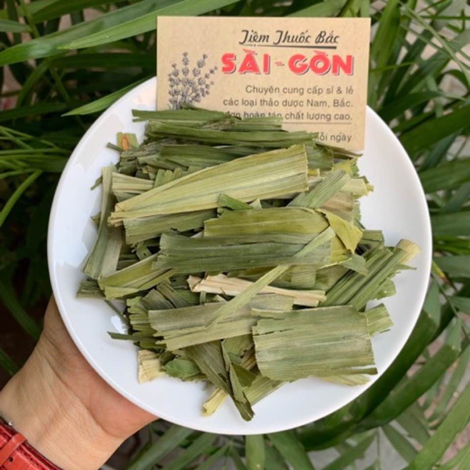 Lá Dứa - Lá Nếp Sấy Khô 100g (Hàng khô, thơm, đẹp)
