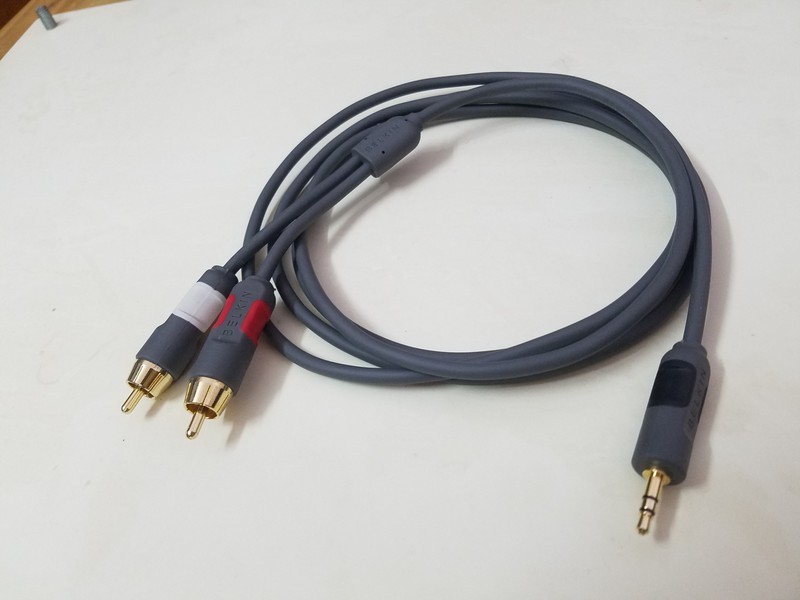 DÂY JACK 3.5 Ra 2 AV Belkin HÀNG XỊN  DÀI 2M