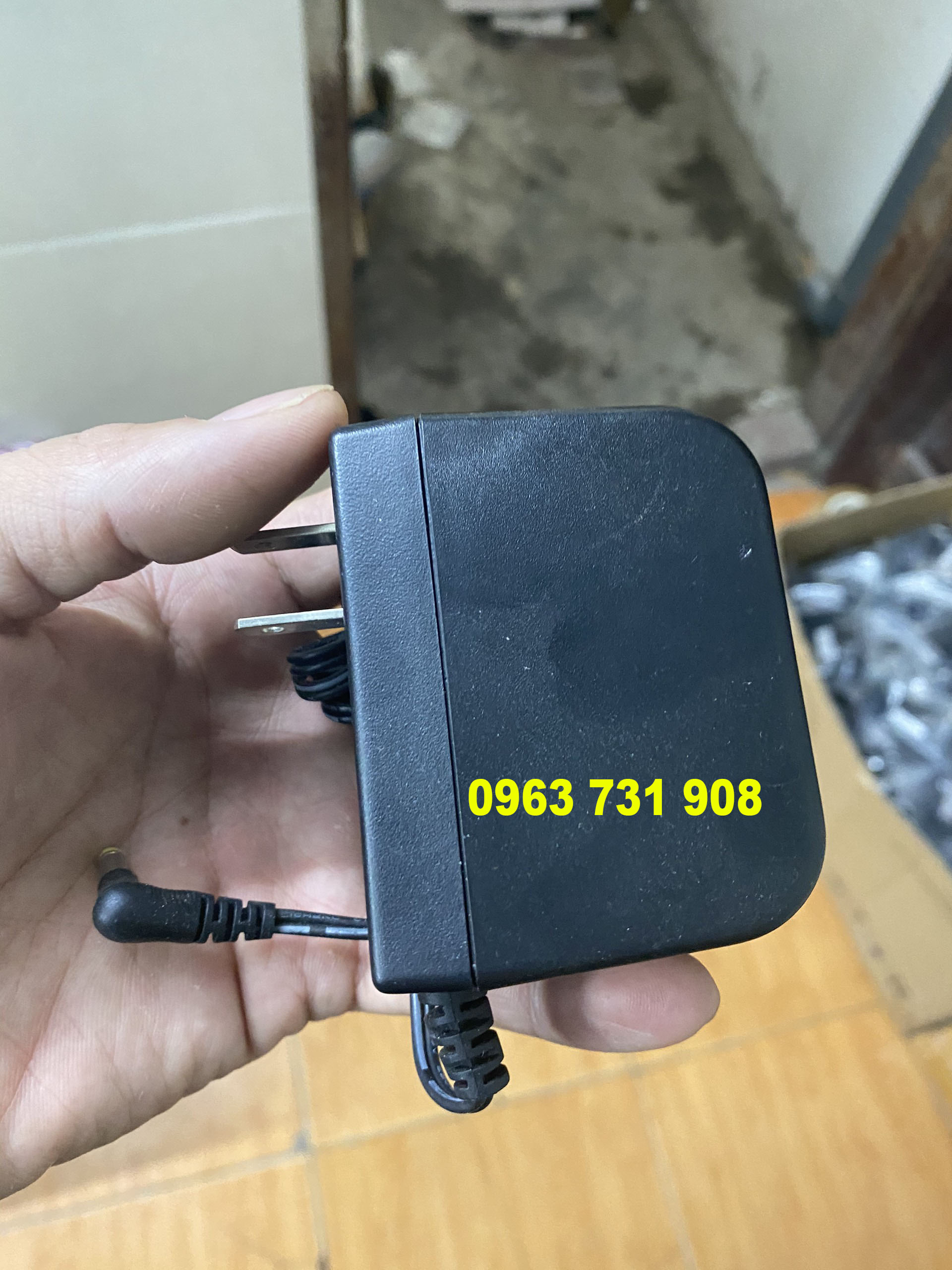 Dây sạc loa kéo DC 9V