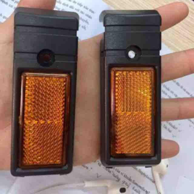 Mắt mèo xe dream (nhựa xịn)