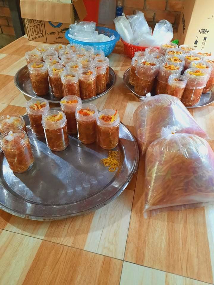 hũ 500gr mắm (tôm) tép trộn đu đủ.