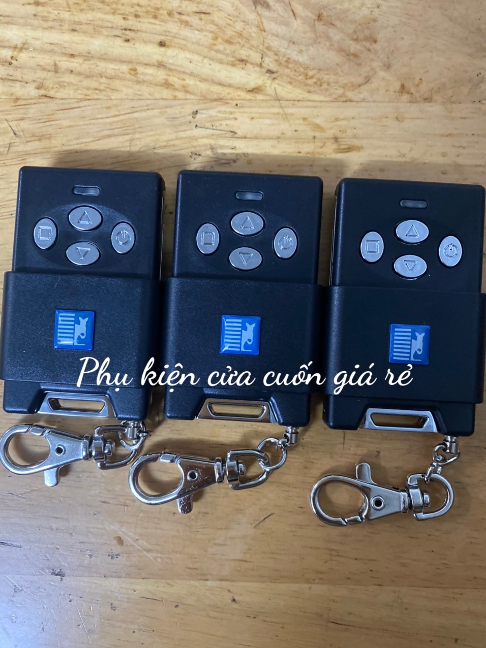 Điều khiển cửa cuốn Austdoor hàng chính hãng