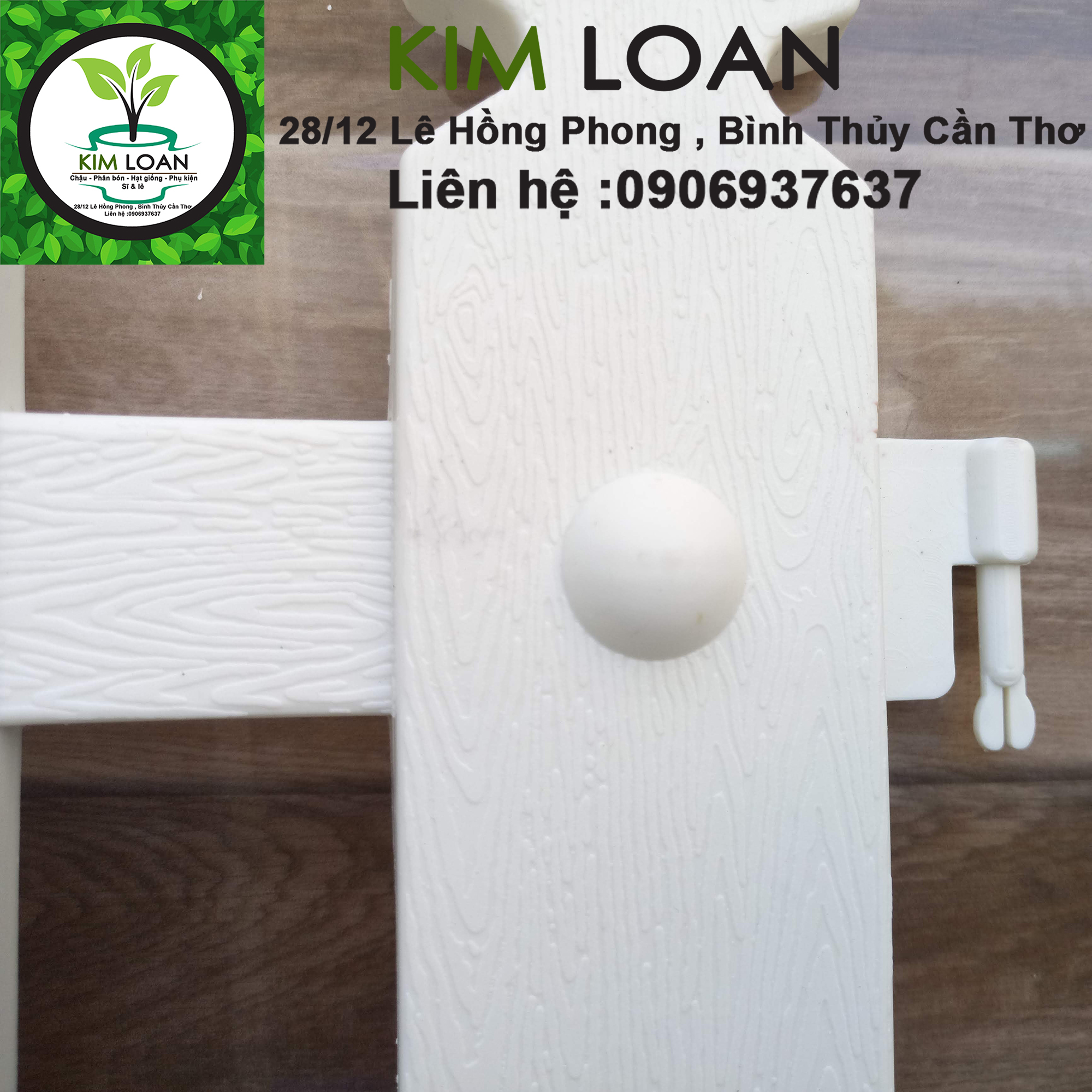 Hàng rào nhựa đầu nhọn 30x50cm