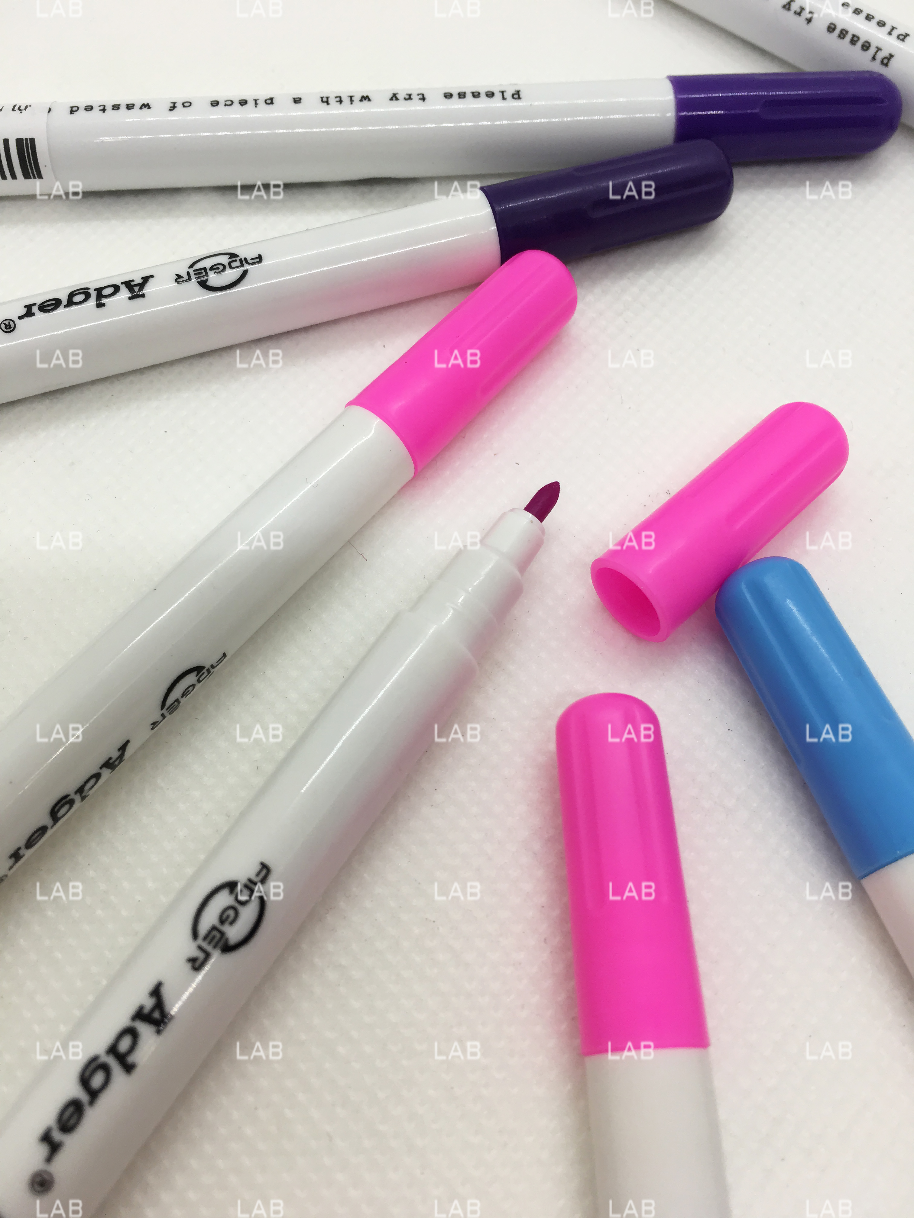 Bút bay màu theo thời gian - Magic pen (cây)
