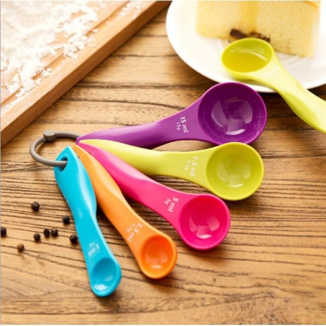 Bộ Thìa Đong Bột Nhựa Mica 5 Cái