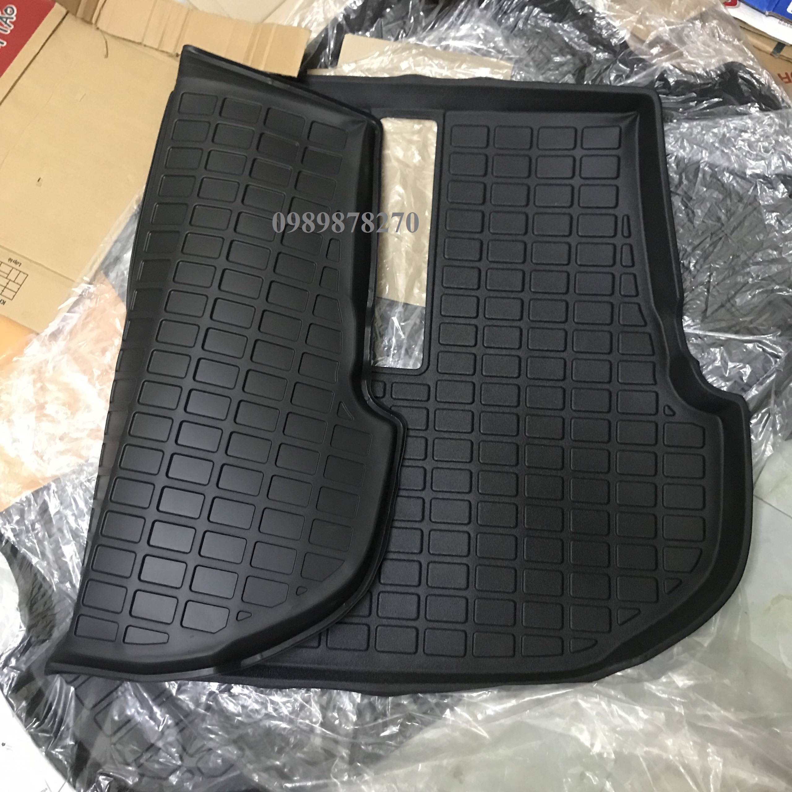 Tấm lót cốp nhựa dẻo theo xe Toyota Fortuner đời 2008 ĐẾN 2022.