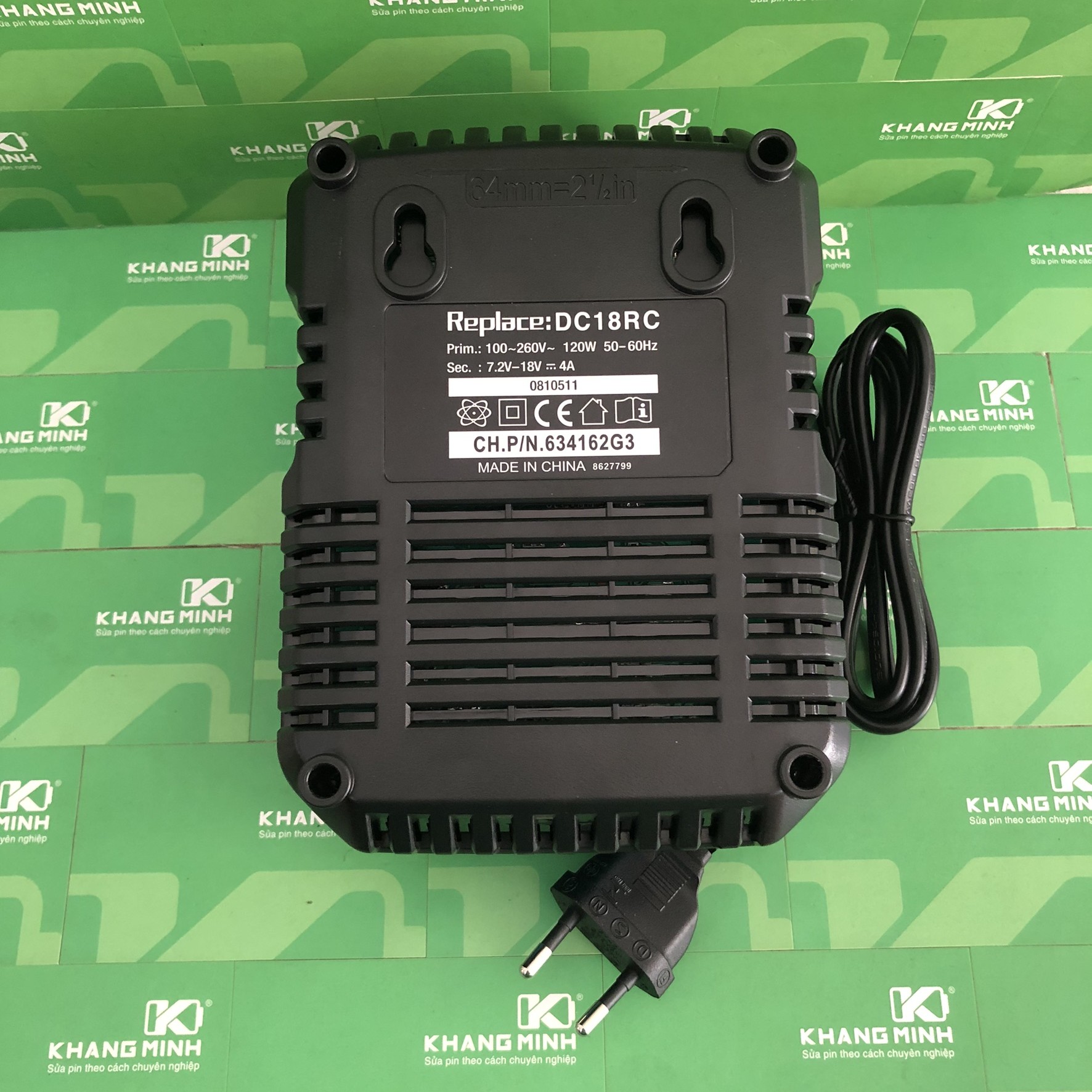 Sạc pin Makita 14.4V - 18V sạc cho pin Zin hãng và pin đóng cell mới