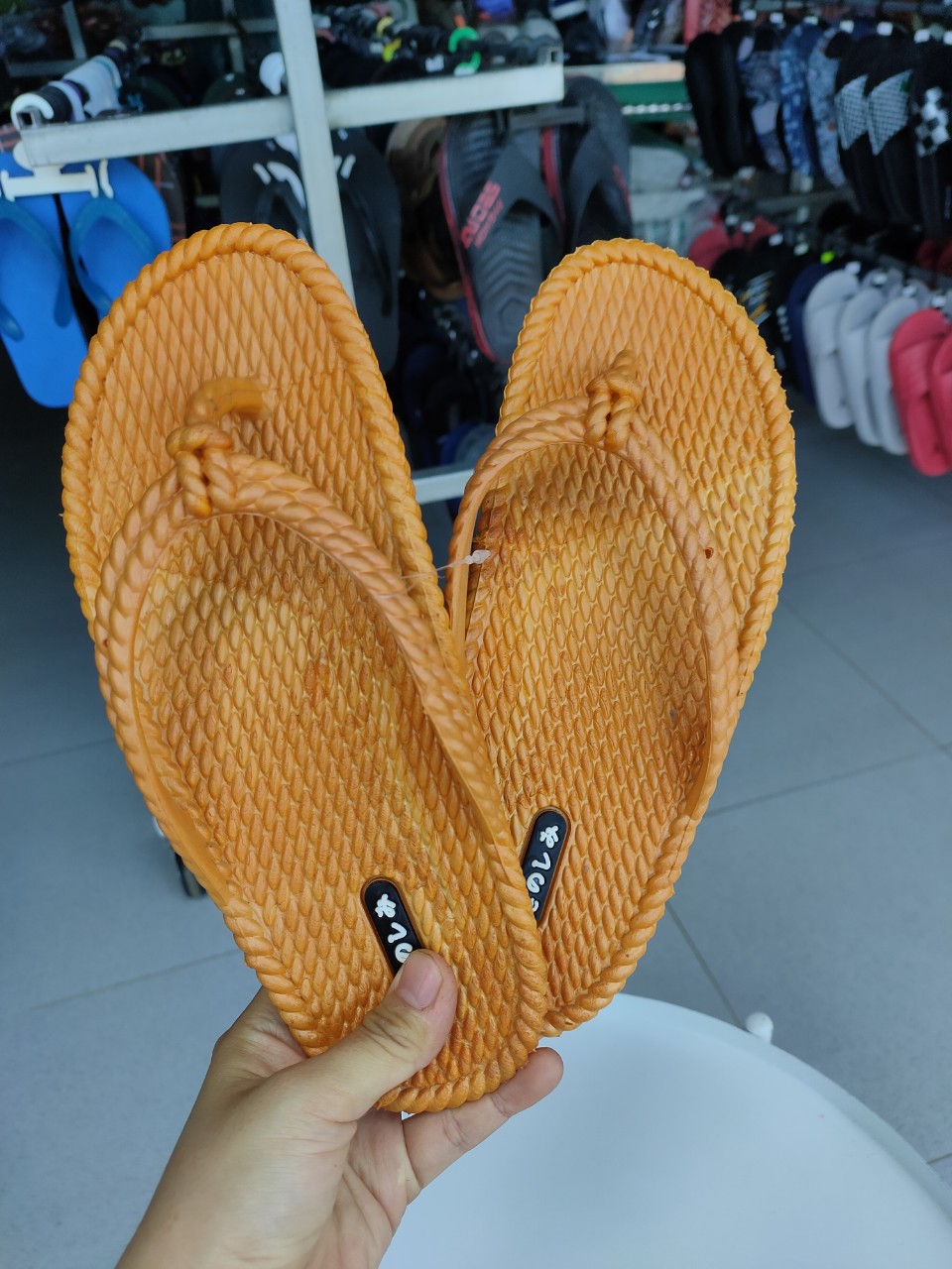 Dép Đúc Xỏ Ngón Nữ Cao 2 Phân Siêu Bền và Êm Chân