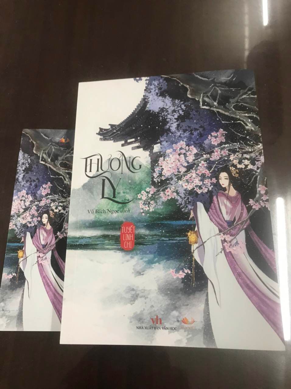 Sách Tiểu Thuyết - Thương Ly - Tuyết Linh Chi (TẶNG POSTCARD - SỐ LƯỢNG GIỚI HẠN)
