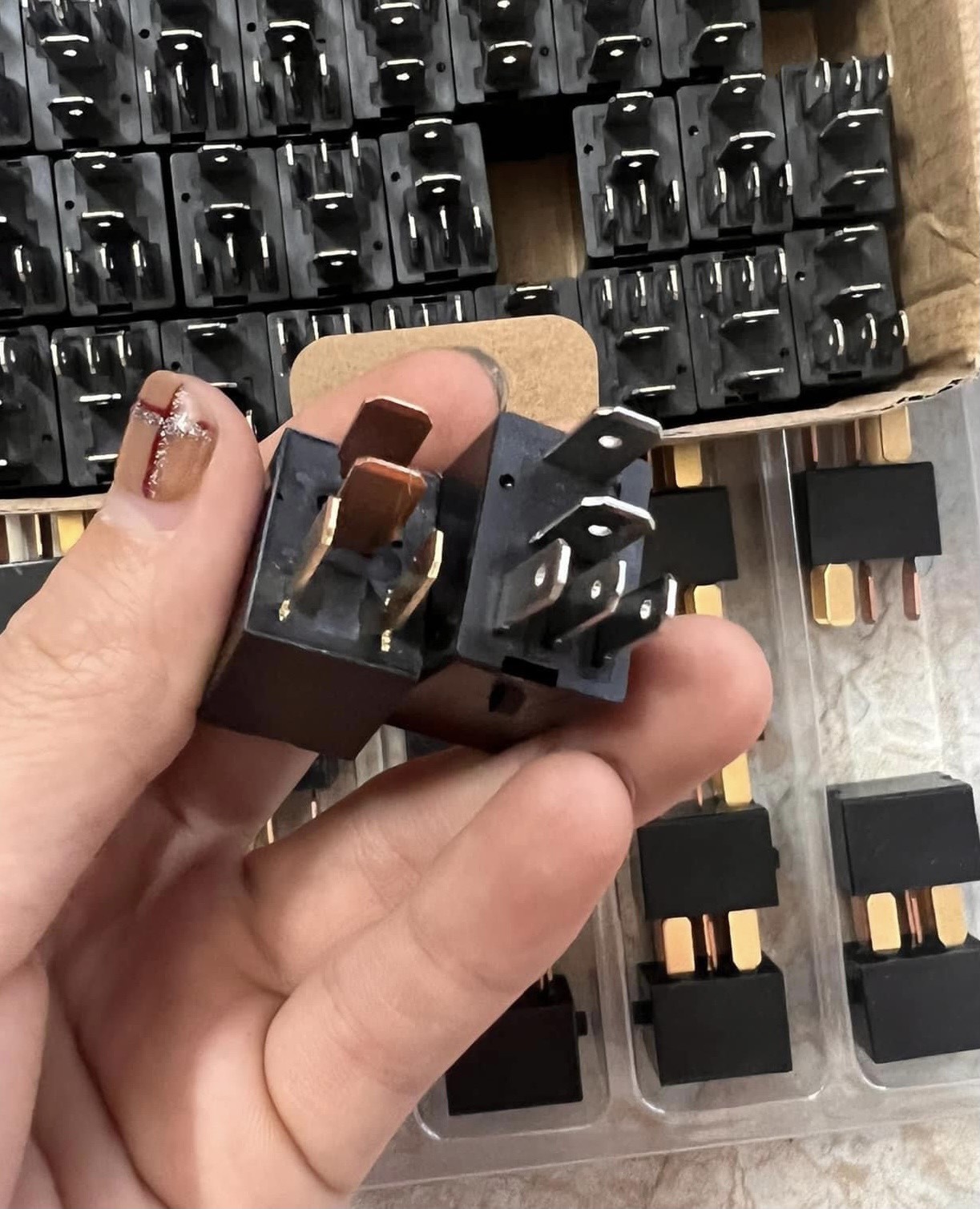 Rơ le đề 4 chân và 5 chân hàng Misuba hàng chất lượng