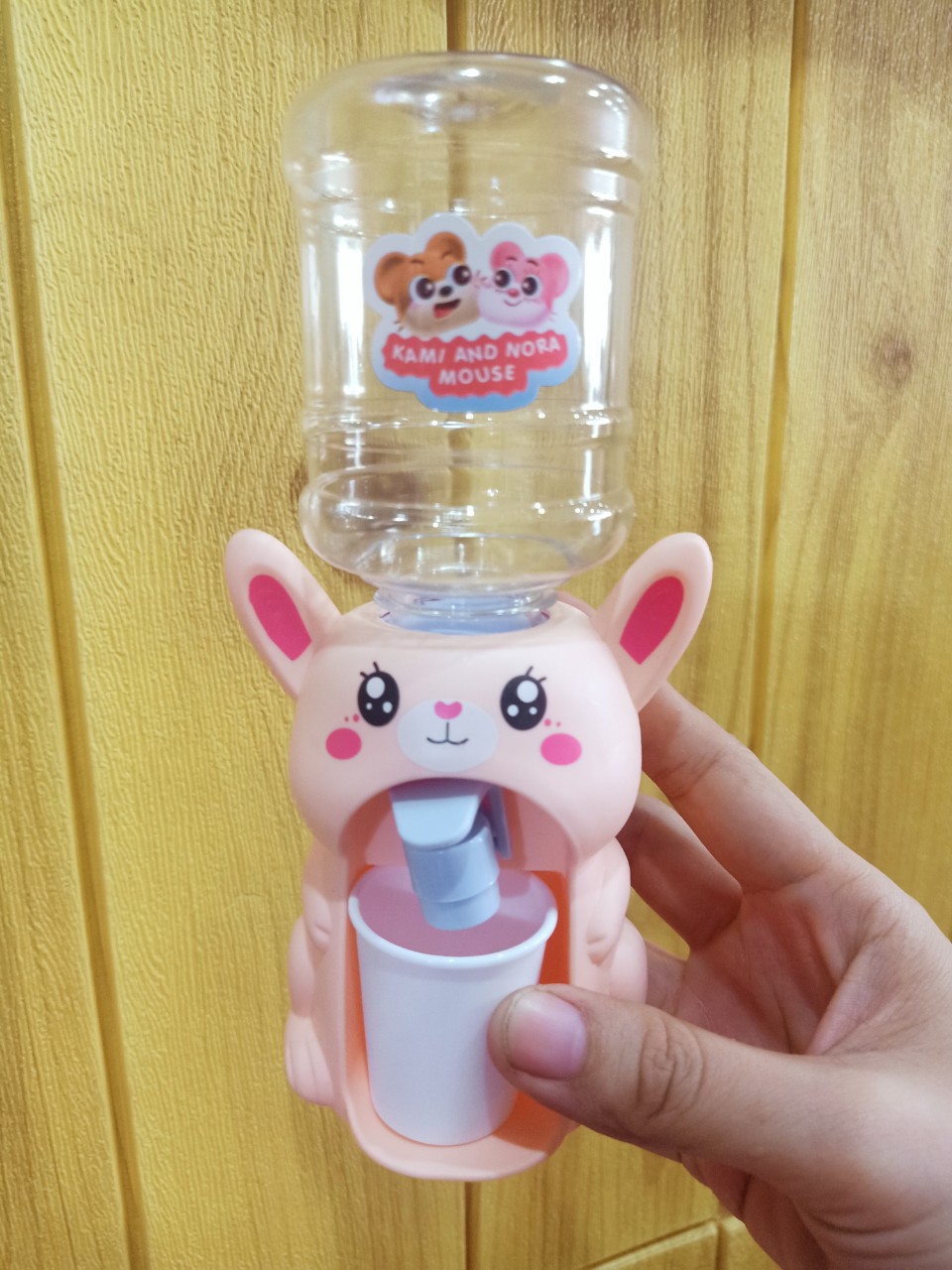 Đồ chơi bình lấy nước mini cho bé