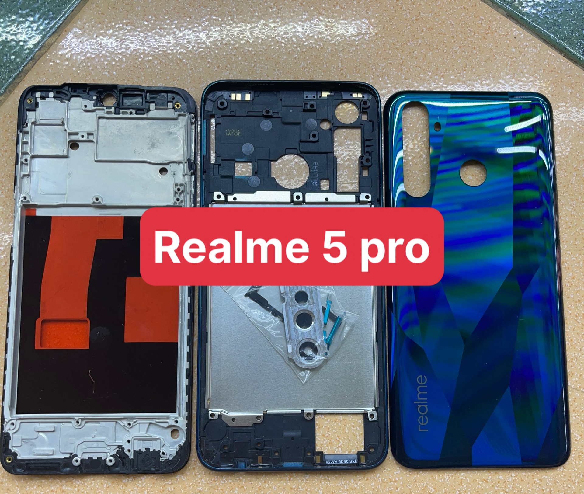 bộ xương vỏ  realme 5 pro gồm( kính cam,lưng sườn,phím bấm)