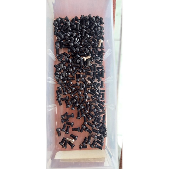 ốc bắt chân vịt máy may