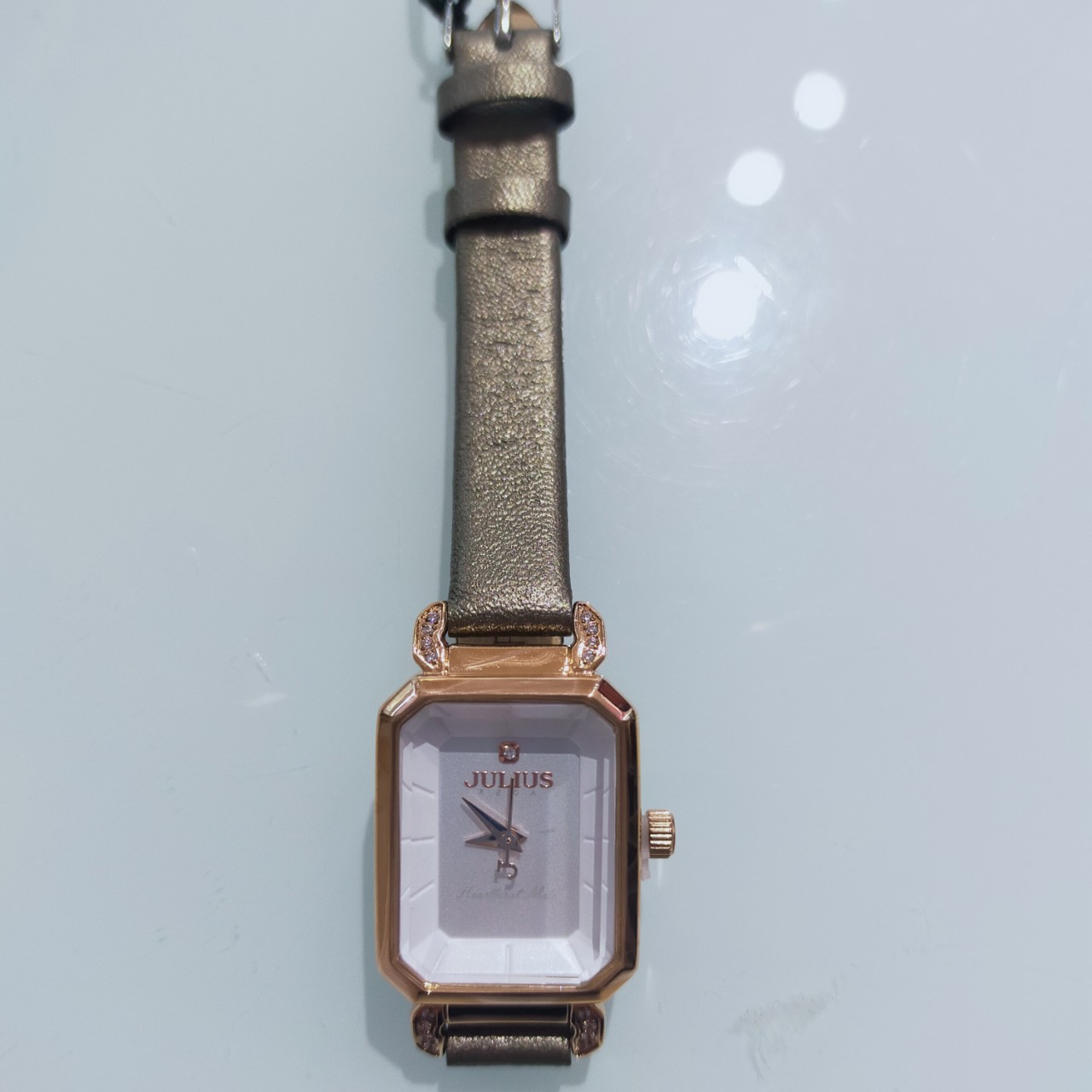 Đồng hồ nữ Julius Ja-951 dây da xám