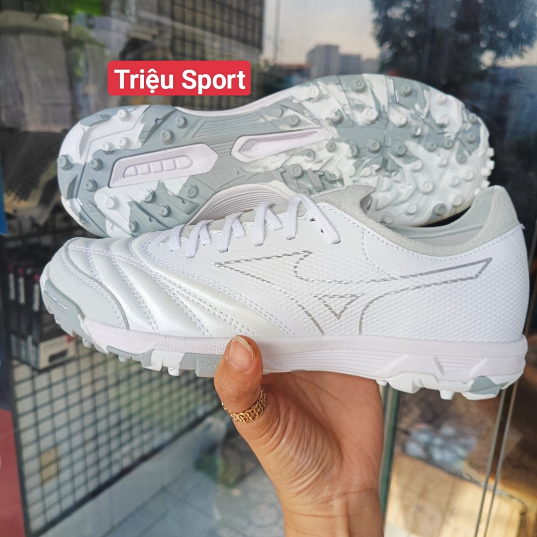 giày đá bóng mizuno sala beta tf ( tặng khâu đế + tất + túi rút + hộp )
