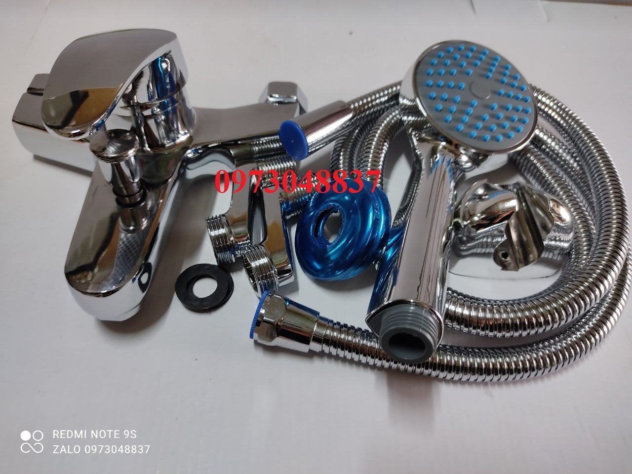 Bộ Sen tắm nóng lạnh nhà tắm TOTO kèm bộ dây bát chảy siêu khỏe