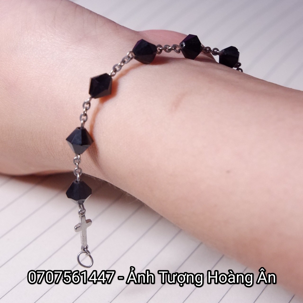 LẮC TAY VÒNG TAY CHUỖI HẠT PHA LÊ MÀU ĐEN