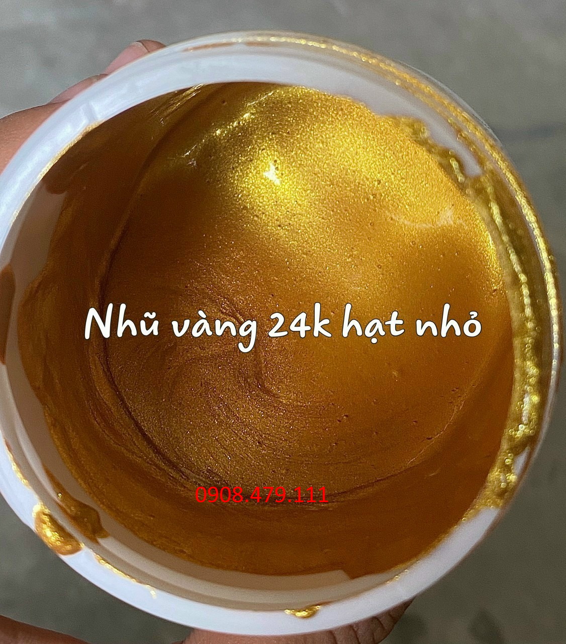 Sơn nhũ.