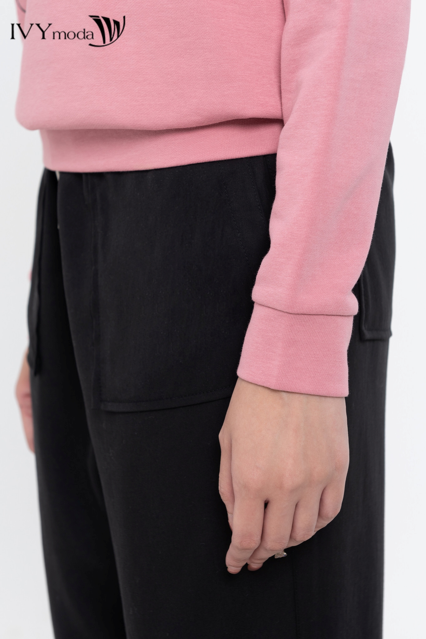 Áo thun đính hoa IVY Moda MS 58M8023
