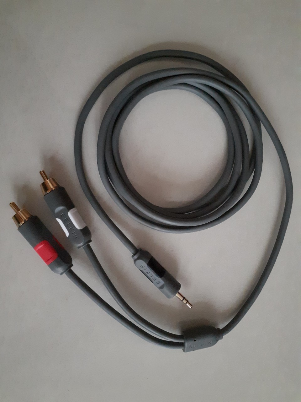 [HCM]DÂY 35LI RA 2 AV HÃNG BELKIN CỦA MỸ