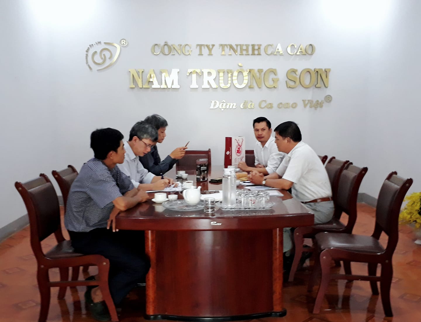 Bột Cacao hộp 200gr Nam Trường Sơn (ĐẶC SẢN BUÔN ME THUỘT)