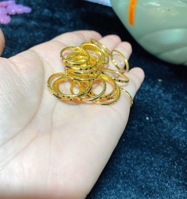 nhẫn lông thú bọc vàng tây kèm phiếu đảm bảo