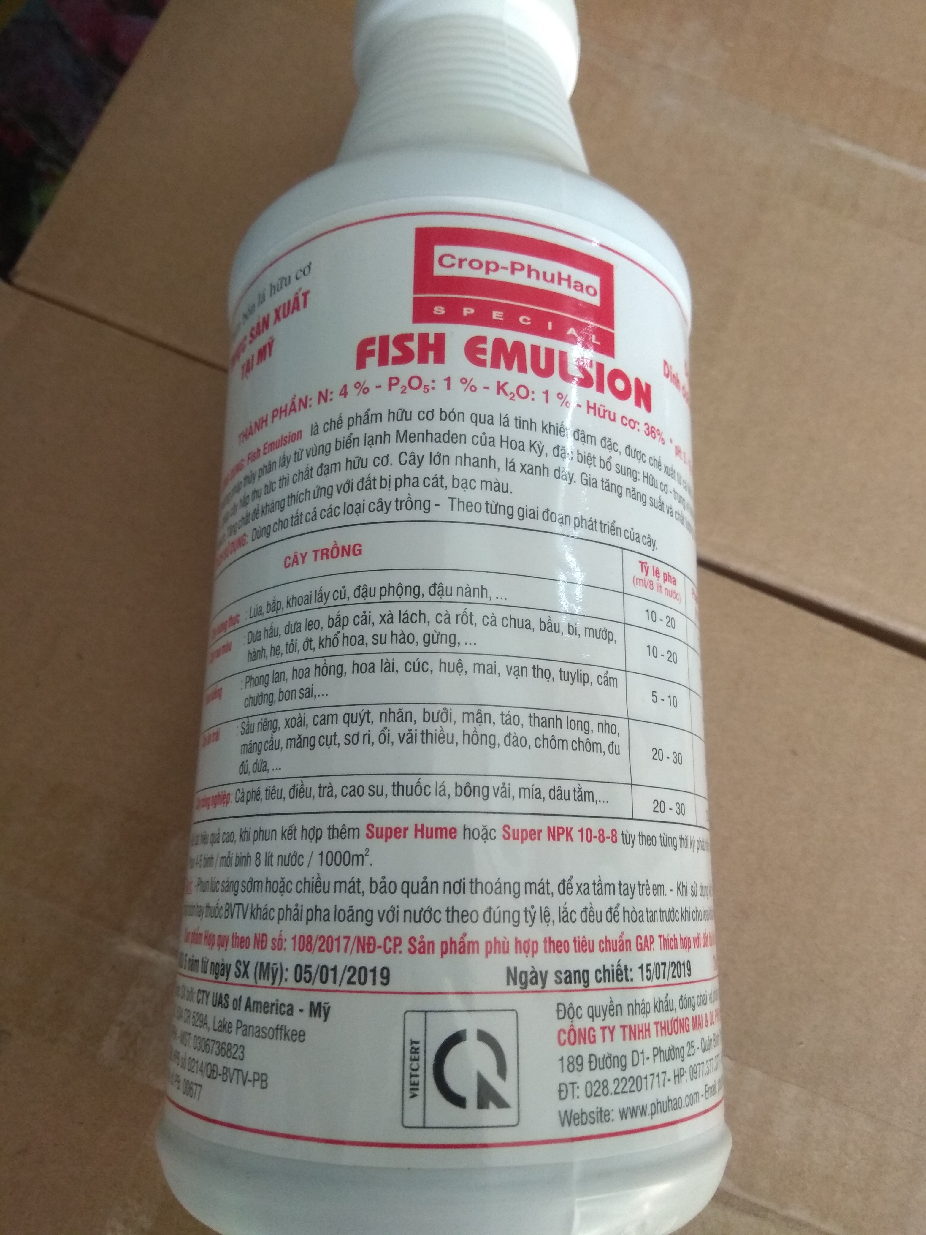 Phân hữu cơ đa lượng đạm cá cô đặc FISH EMULSION - Chai 1 lít