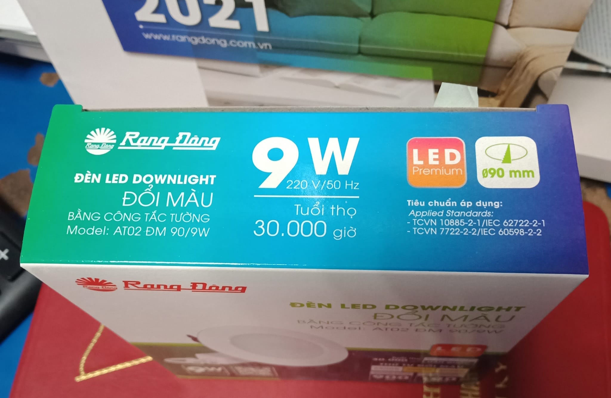 Đèn LED Âm trần Downlight Đổi màu  DAT02 90/ 9W Rạng Đông