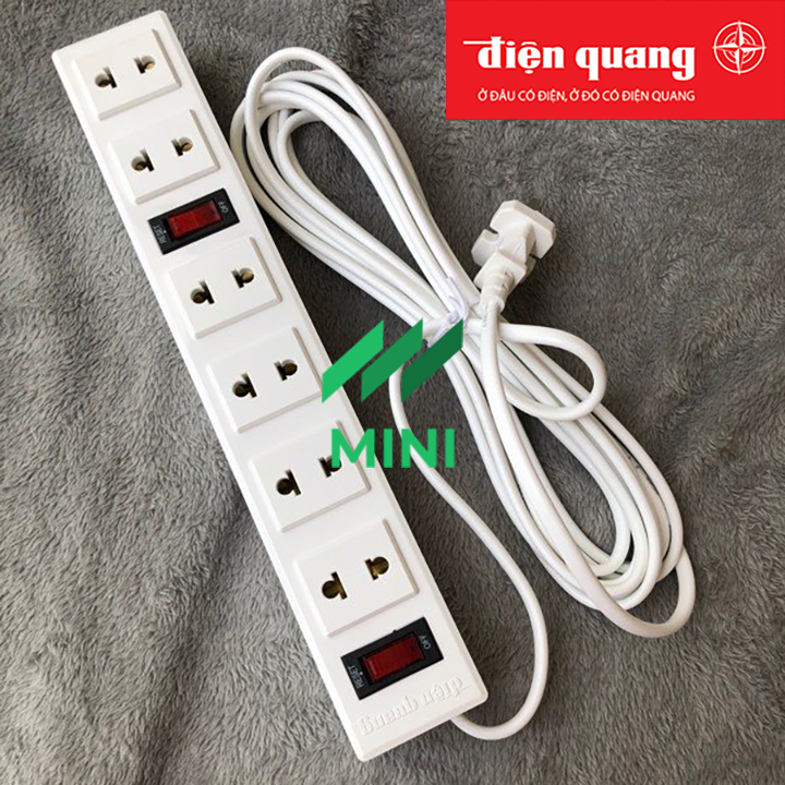 Ổ cắm Điện Quang 001A-01 (6 lỗ 2 chấu)