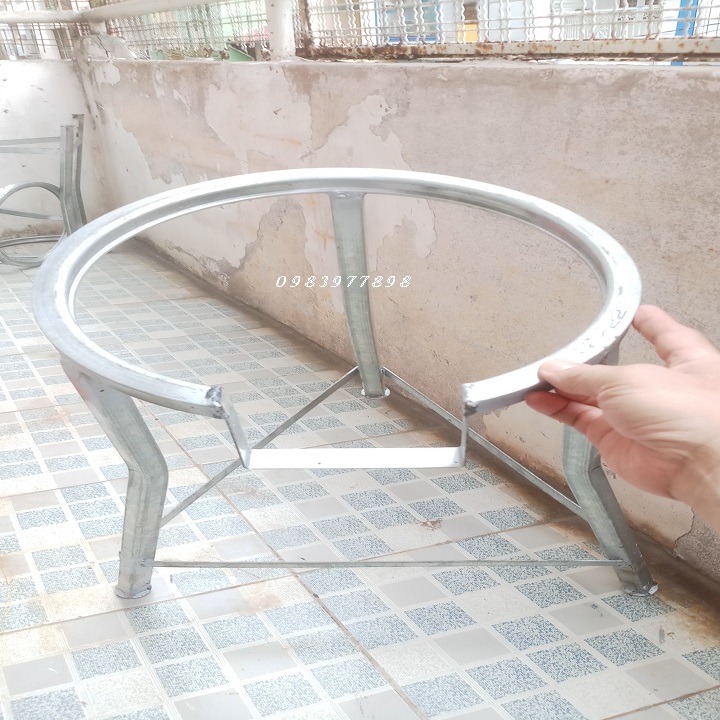 Chân sắt để bếp khè,nồi...