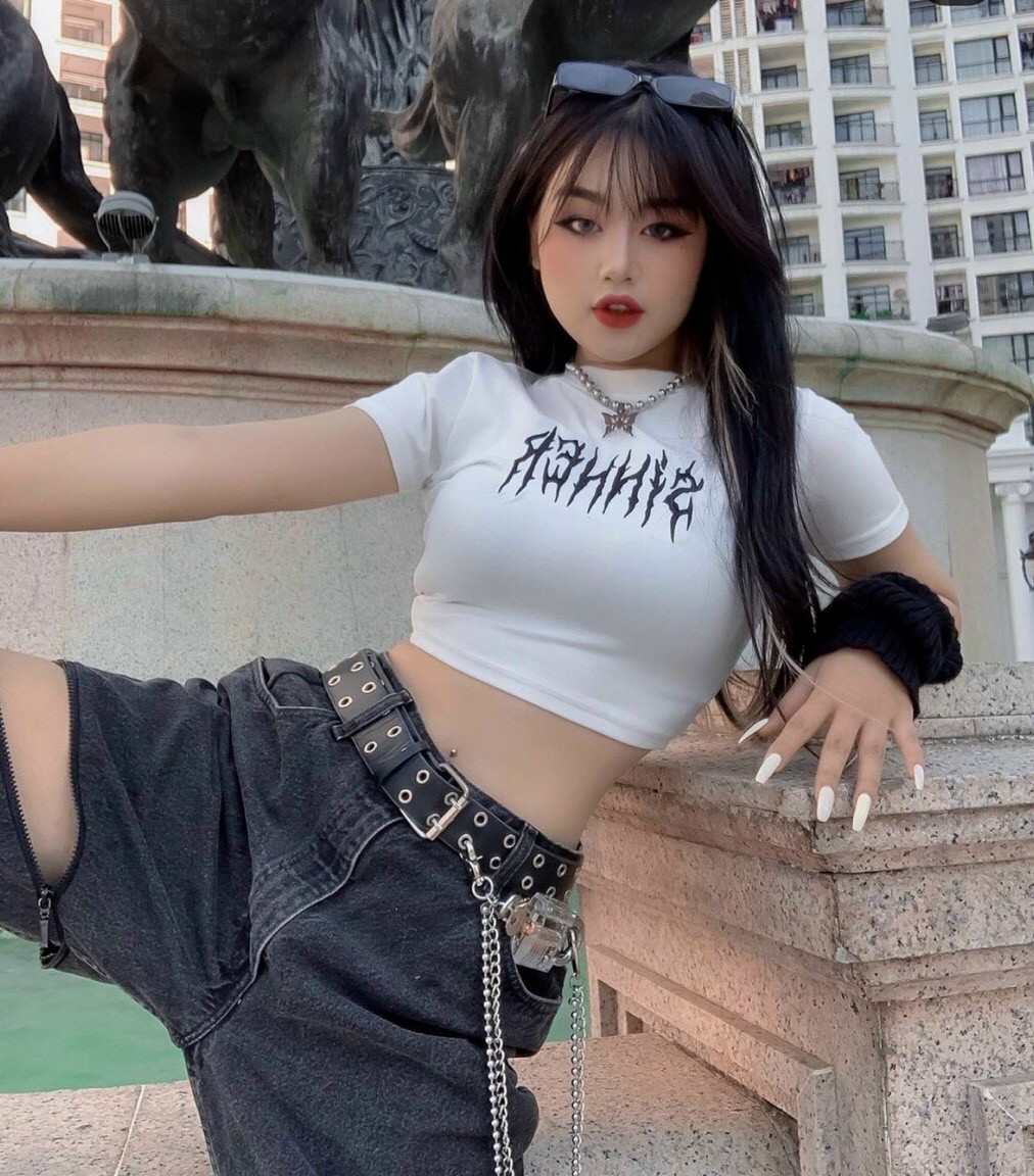Áo croptop sin cực chất cho cô nàng cá tính