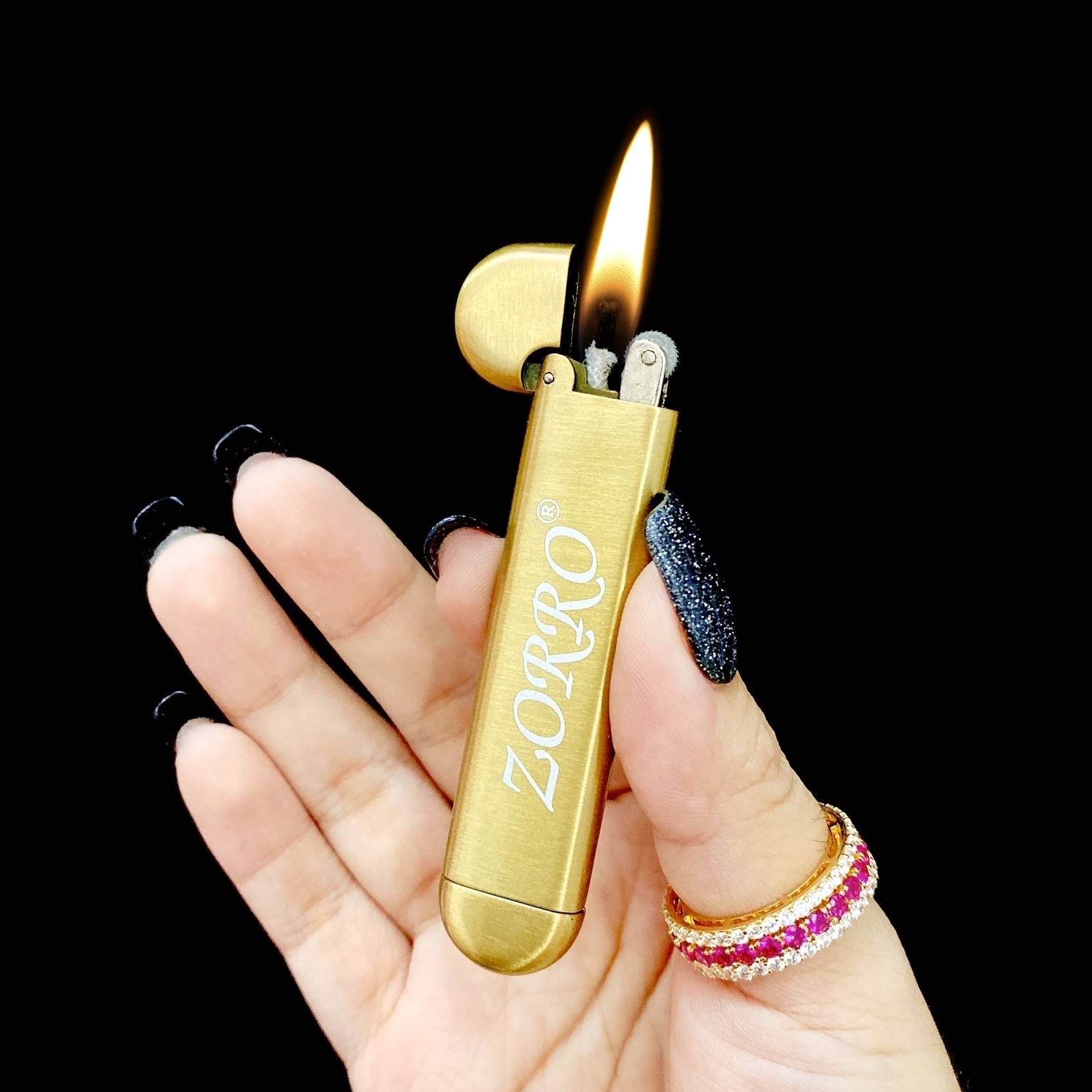 BẬT LỬA XĂNG ĐÁ ZORRO Z898 SIÊU MỎNG (CÓ HỘP) - (XÀI XĂNG)