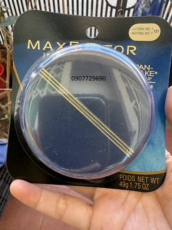 Phấn nước Maxfactor không cần dùng kem lót , kem nền