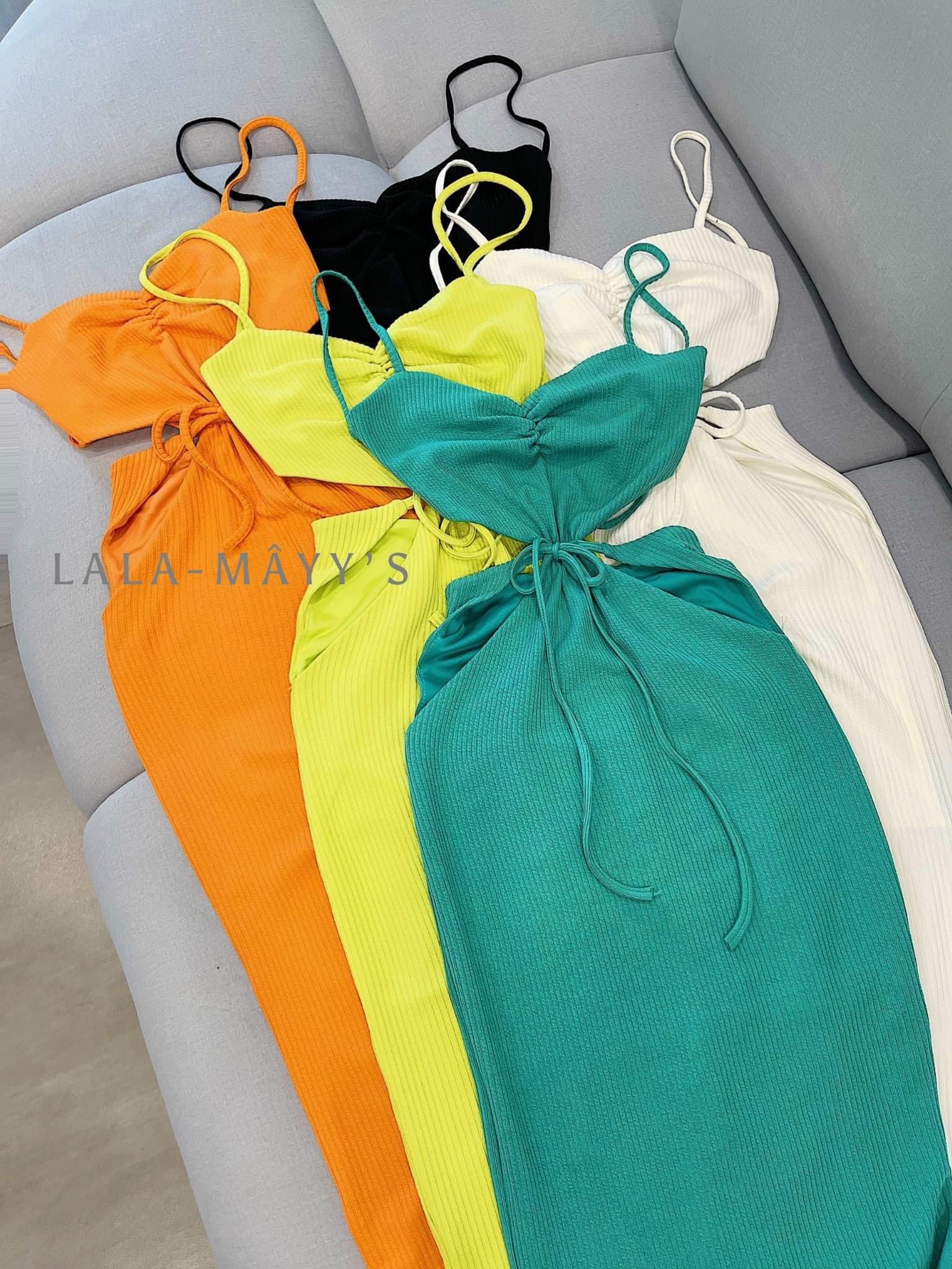đầm gân hai dây có mút ngực