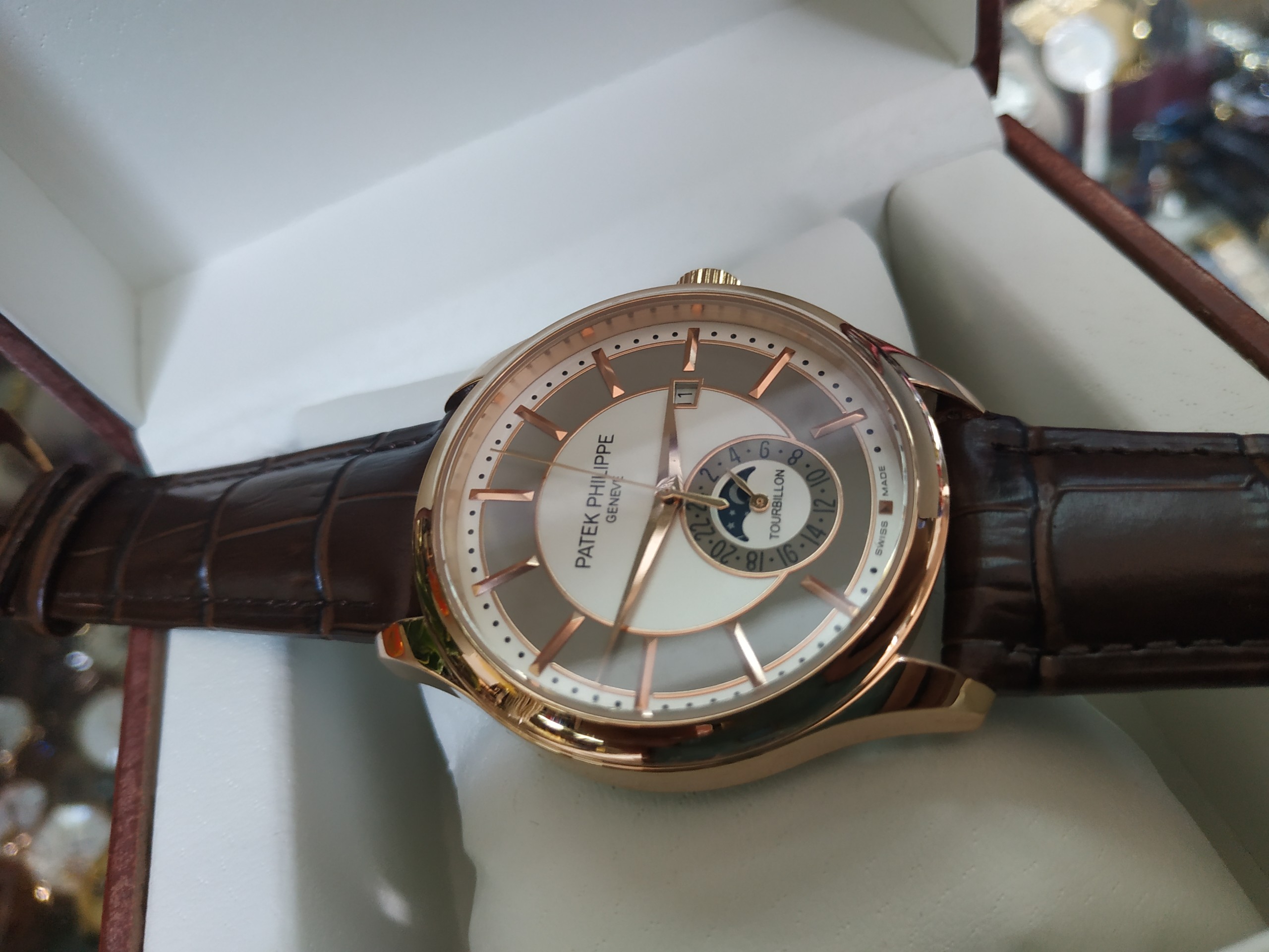 { RẺ VÔ ĐỐI }{ BẢO TÍN ĐỒNG HỒ SHOP SỊN LAZADA } Đồng Hồ PATEK PHILLIPE  Cao Cấp Automatic 2 Kim Giờ Dây Da { BÁN BUÔN ORIENT SEIKO PATEK SK }
