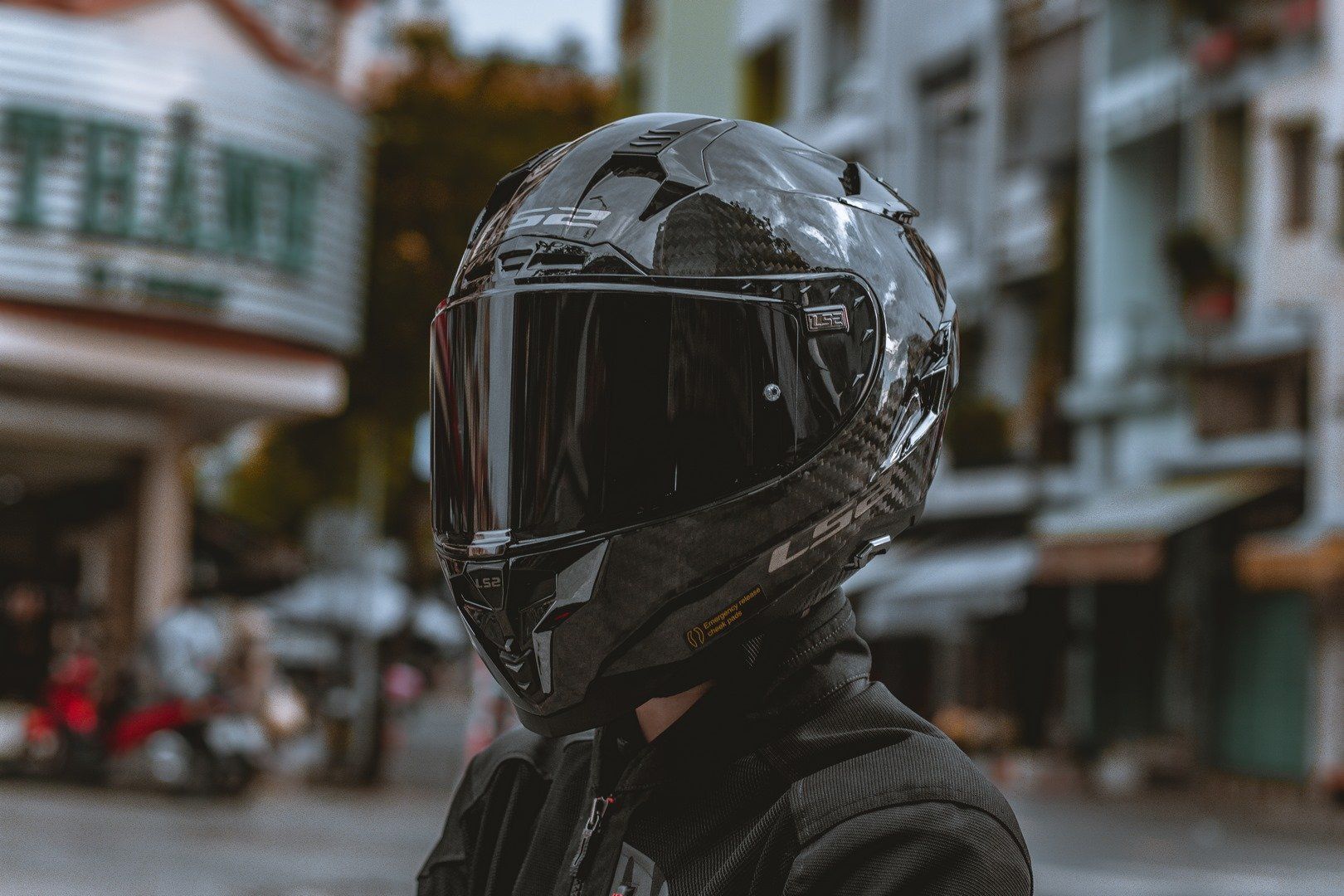 Siêu phẩm LS2 Cacbon .