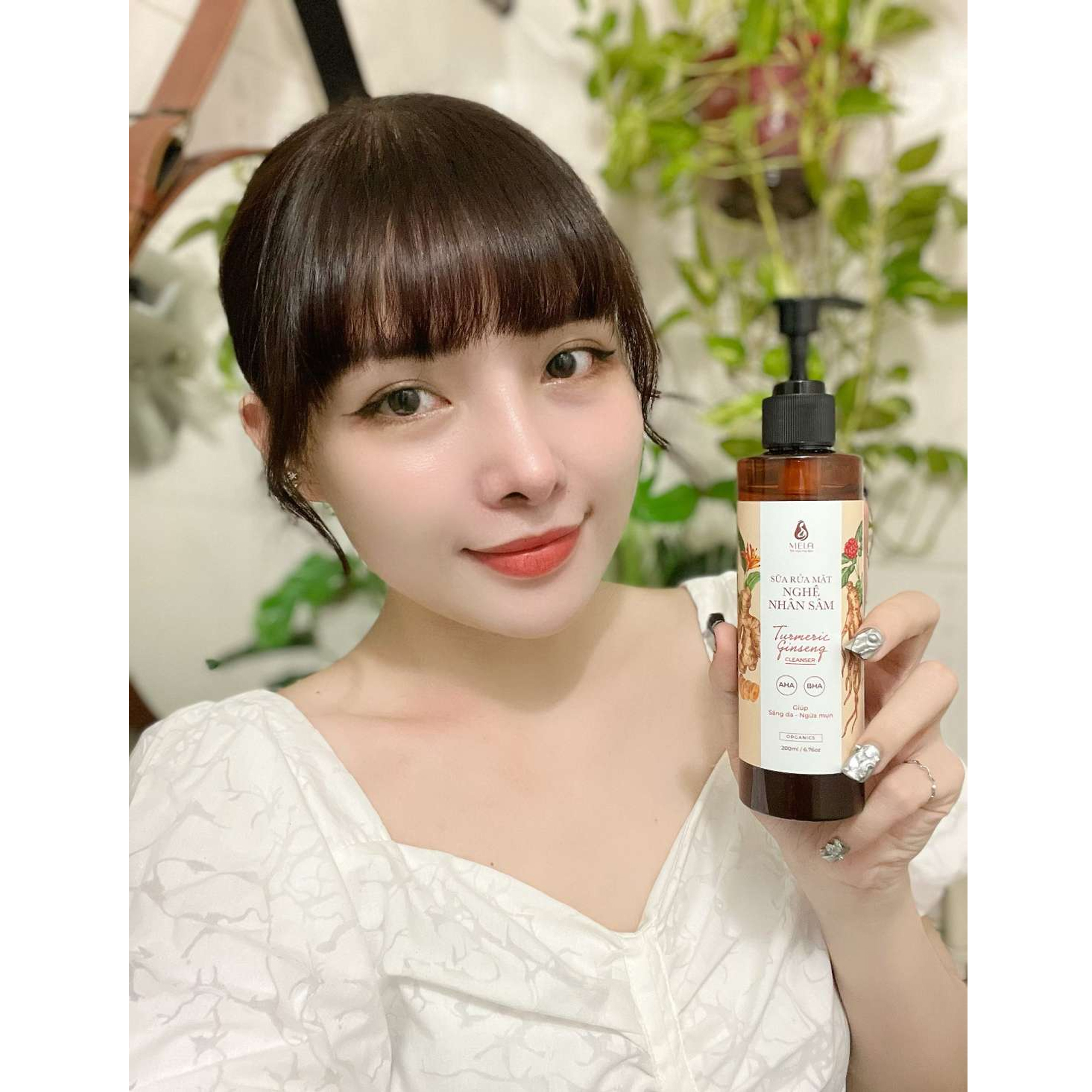 SỬA RỬA MẶT NGHỆ NHÂN SÂM MELA 200ml
