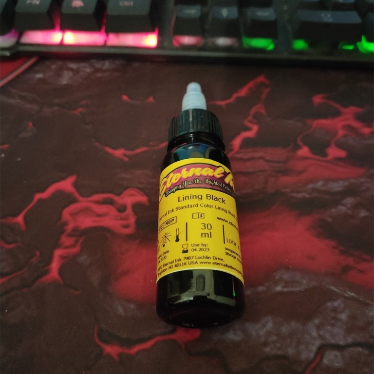 Mực tập xăm đen Eternal Lining Black 30ml / 1oz
