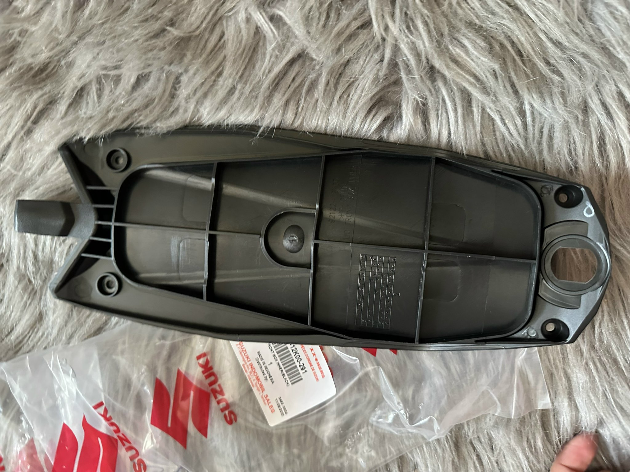 nhựa nhám nắp cốp satria fi raider fi