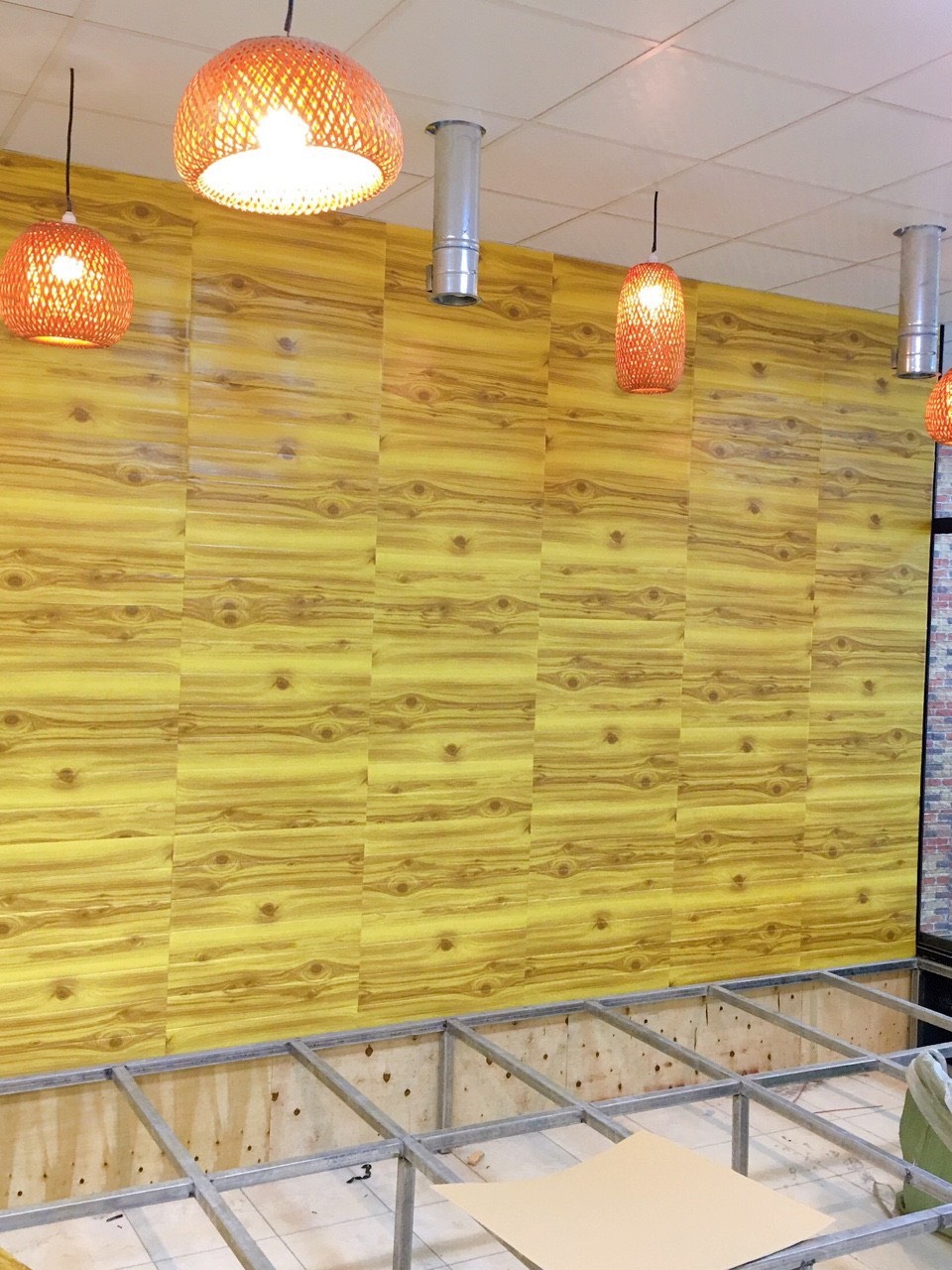 (Bộ 10 Tấm) HCM Sỉ XỐP DÁN TƯỜNG VÂN GỖ GIÁ RẺ - Sẵn Keo