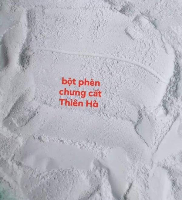 Phèn chua chưng cất trị hôi nách- hôi chân