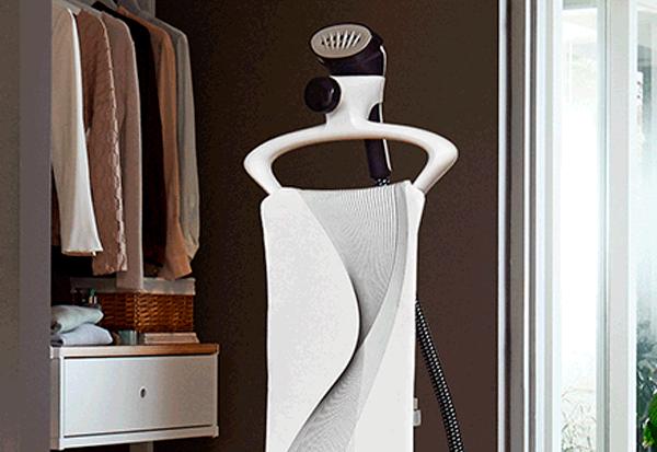 Bàn ủi hơi nước đứng ComfortTouch Plus Philips GC558 2000W (Trắng phối tím)