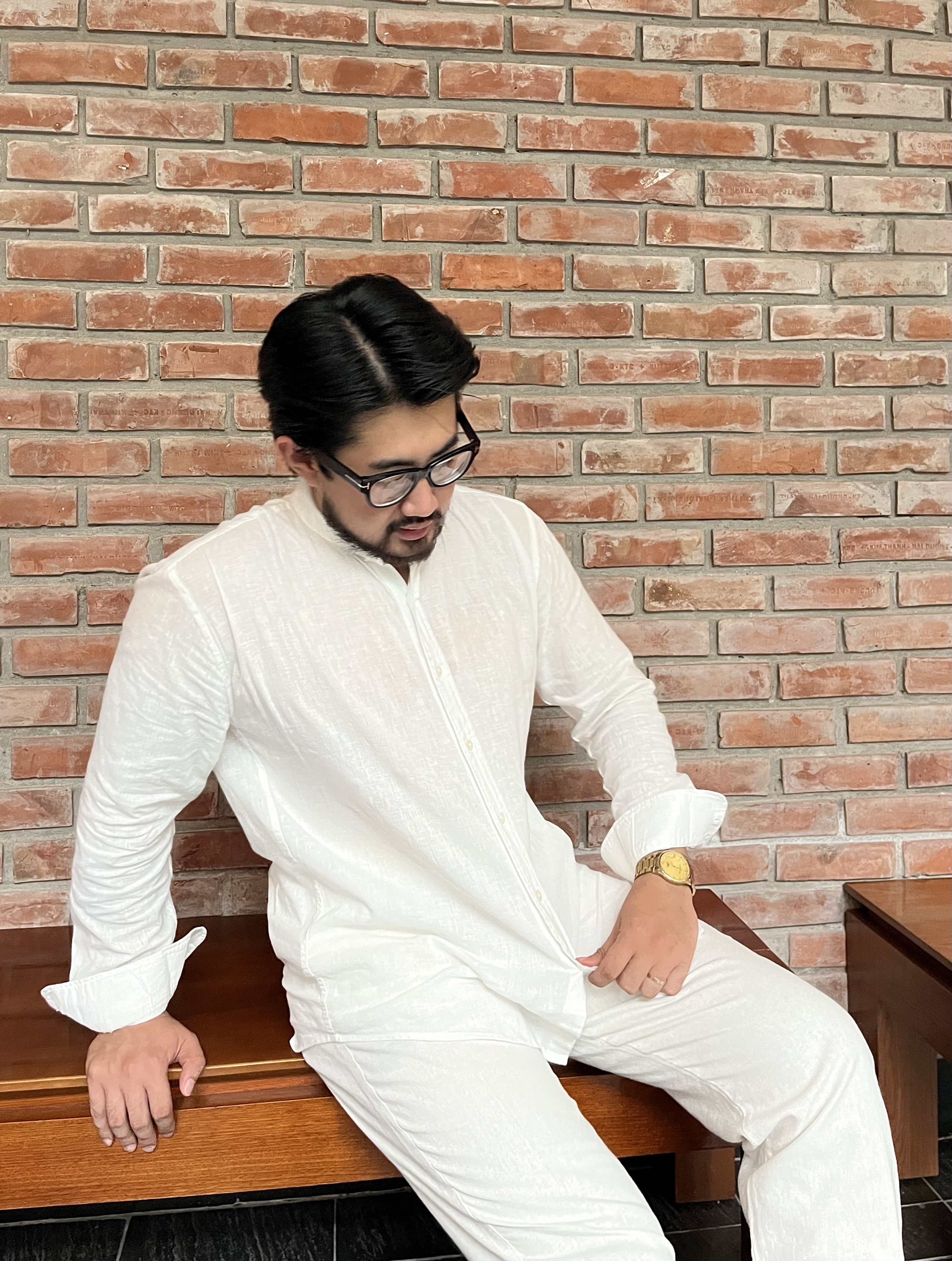 Sơ mi nam Linen cổ trụ màu trắng mỏng nhẹ thoáng mát