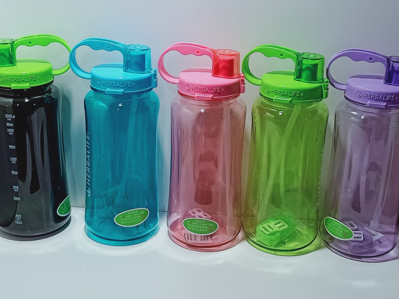Bình nước quai cứng chịu nhiệt (dung tích 1l, có dây đeo)