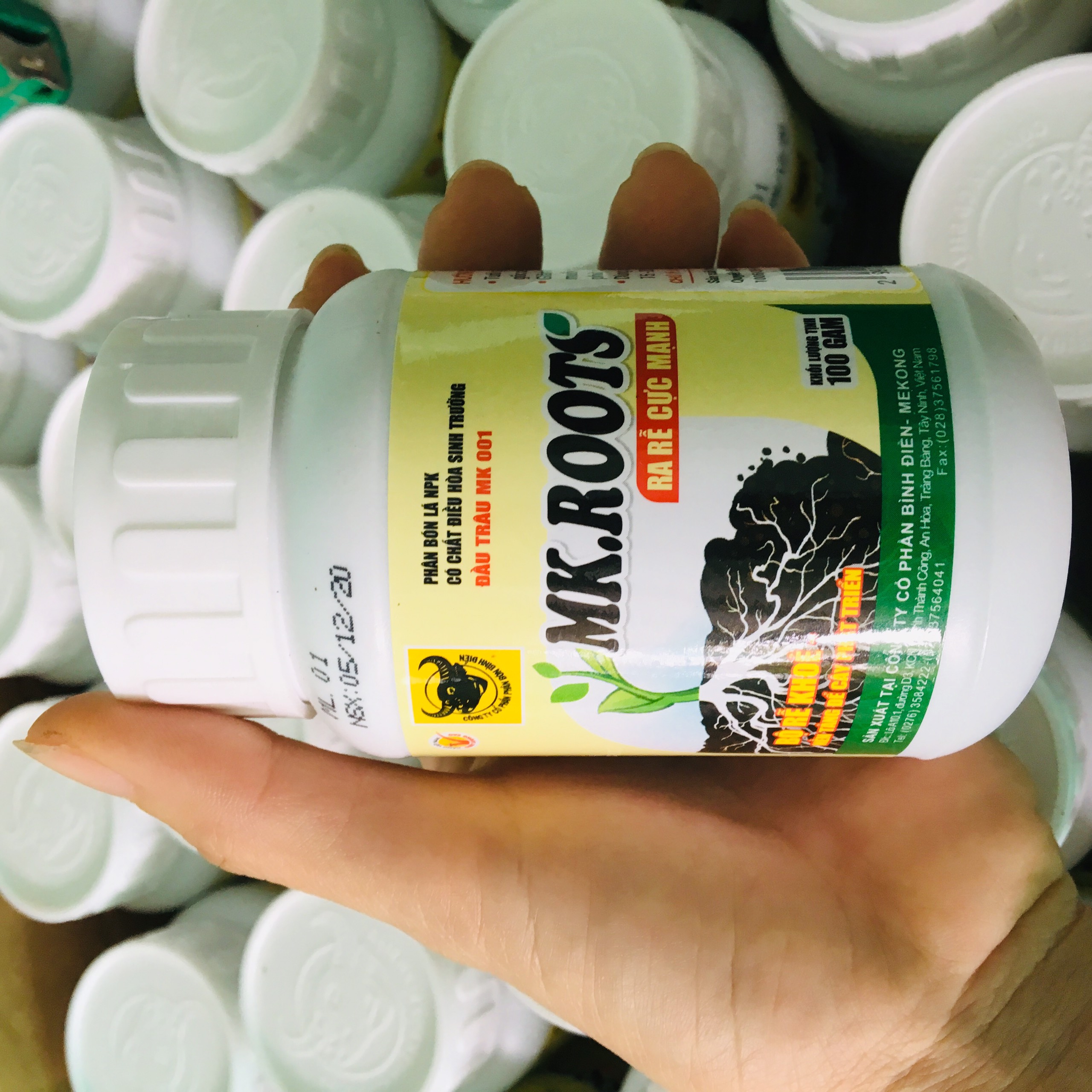 Phân bón ra rễ cực mạnh đầu trầu 100gr - phân bón lá npk đầu trâu
